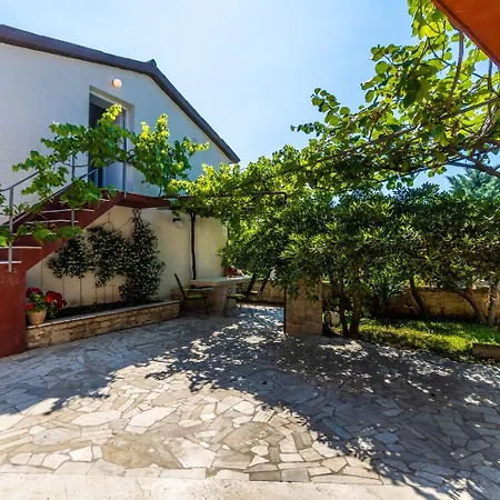 Apartment Perci Krnica
